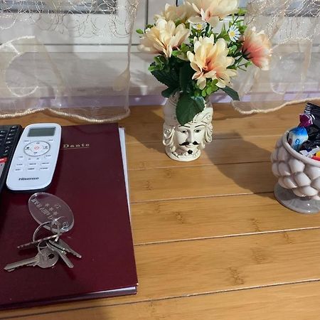 Bb Dante Panzió Messina Kültér fotó